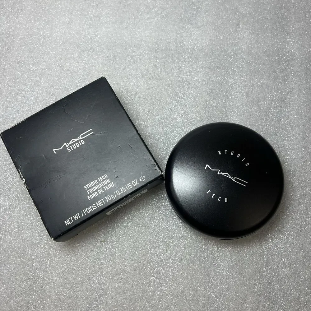 MAC Studio Tech Foundation Shade NW44  Full Size 0.35oz / 10g New Discontinued